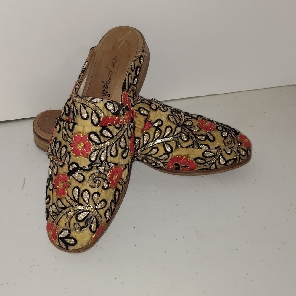 Free People gold and red Embroidered Mules size 38 Floral